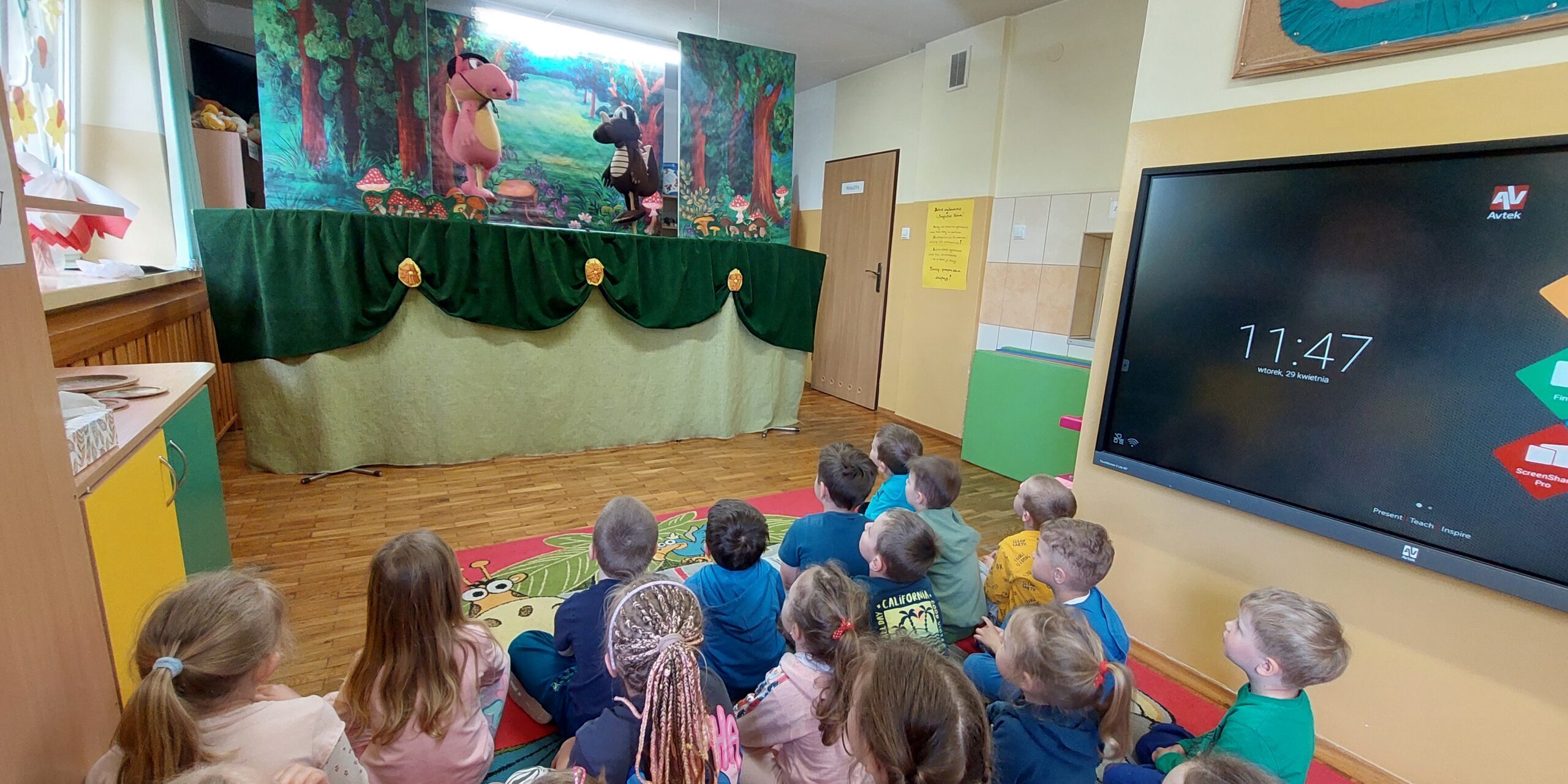 Teatrzyk Bajka z przedstawieniem ekologicznym